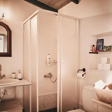 Beautiful Seafront Rustic Maisonette-5mfromthesea * Dhiyellótika