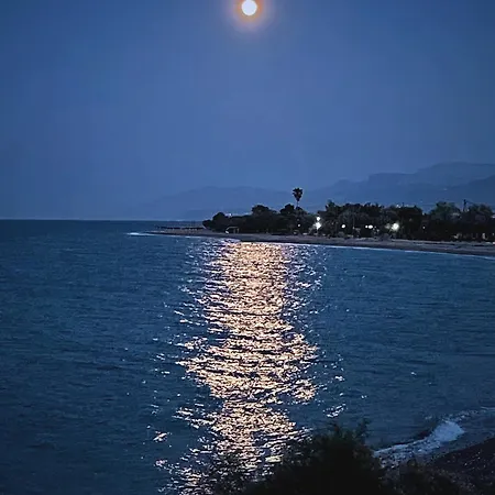 The Artist's Farm Vakantiehuis Dhiyellótika