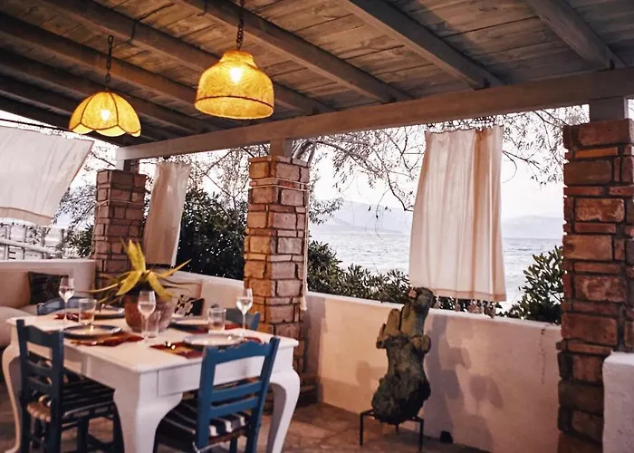 別荘 The Artist's Farm Dhiyellótika