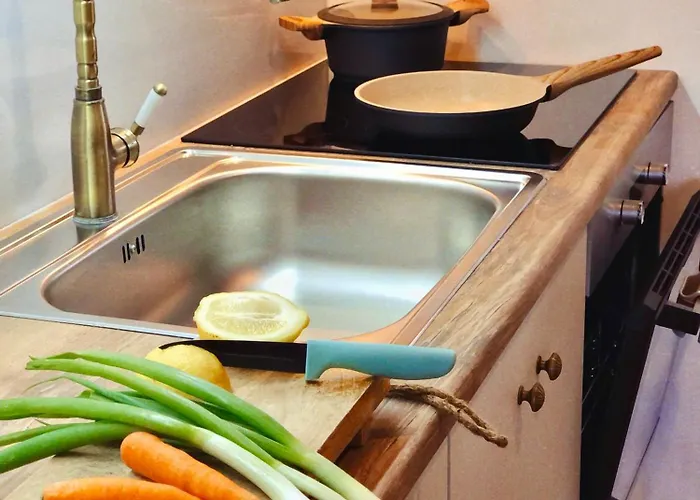 別荘 The Artist's Farm *